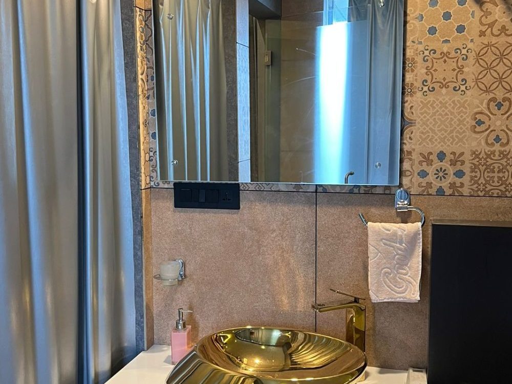 IMG_2486-r4sq31btckkj81z76ukq20xhhx2aaxzs7bzz93u3ko